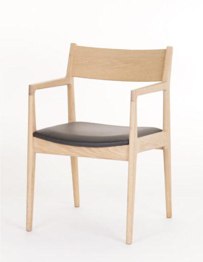 CH105 Resta Chair-01