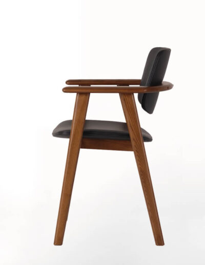 CH113 Fin Chair-01